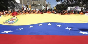 Eurodiputados respaldan petición de aumentar sanciones por vinculaciones con el régimen de Maduro