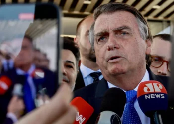 Corte Suprema de Brasil impone nuevas restricciones a Jair Bolsonaro por caso de golpismo