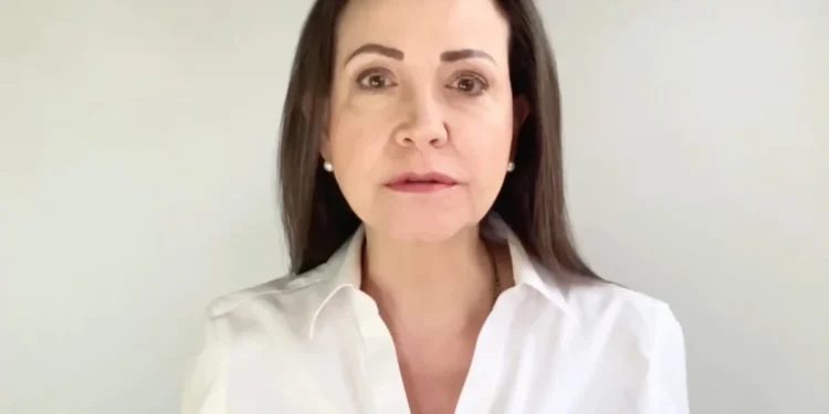 María Corina Machado: «Hay mucho dinero que se hace a costa del hambre de los venezolanos»