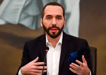 Bukele afirma que «el régimen de Maduro se quedó sin rehenes del país más poderoso del mundo»