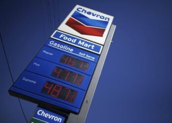 Chevron reanudará operaciones petroleras en Venezuela bajo la Administración Trump 