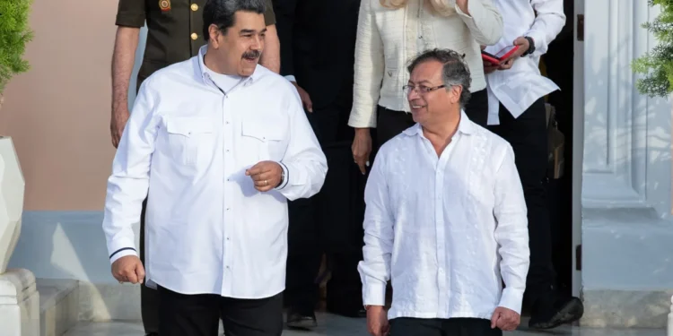 Maduro confirmó venta de Monómeros a Colombia