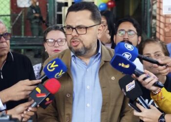 Antonio Ecarri llamó a los ciudadanos votar: “La abstención es una gran estafa”