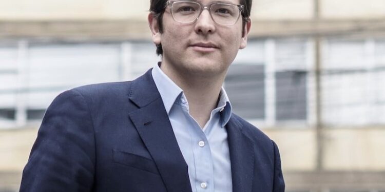 Se fugó adolescente implicado en atentado contra Miguel Uribe