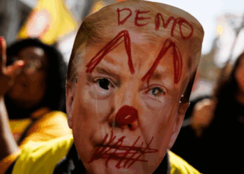 Casi 6 de cada 10 estadounidenses desaprueban la política migratoria de Trump