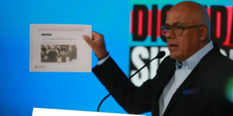 Jorge Rodríguez a venezolanos en EE. UU.: «Ese no es un país seguro para ustedes»