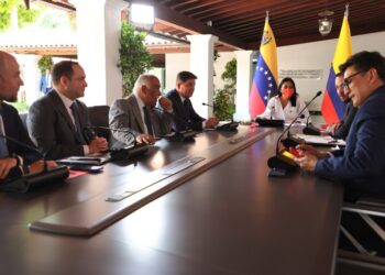 Autoridades de Venezuela y Colombia exploran nuevas alianzas en materia de hidrocarburos