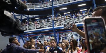 Duque renueva el deporte en Chacao: “Gimnasio Vertical de Bello Campo vuelve con más fuerza que nunca”