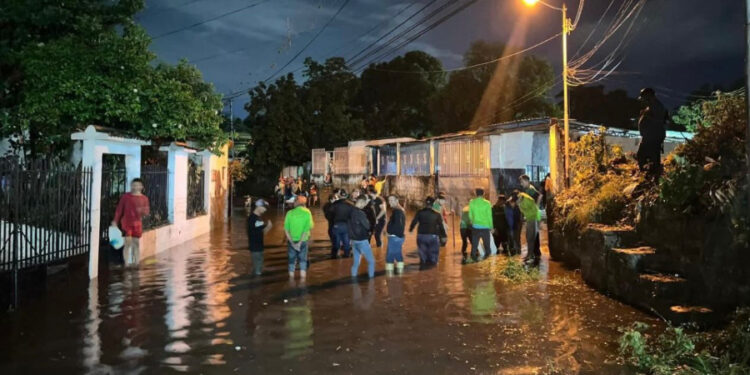 Reportan 27 viviendas afectadas por las intensas precipitaciones en Aragua