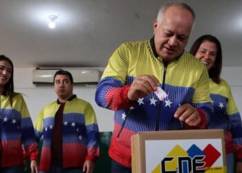 Diosdado Cabello: La votación es rápida y el país está en absoluta calma