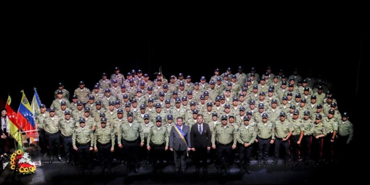 Más de 130 funcionarios de la Policía Municipal de Chacao fueron ascendidos en el Día del Policía