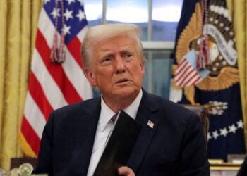 Trump amenaza a Rusia con aranceles del 100% si no hay acuerdo sobre Ucrania en 50 días