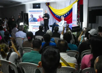 Tarek William Saab ofrece foro en Puerto La Cruz sobre «victoria venezolana» en DD. HH.