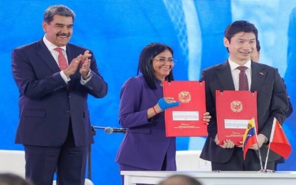 Venezuela y China firman acuerdo para desarrollar proyectos de Inteligencia Artificial (IA)