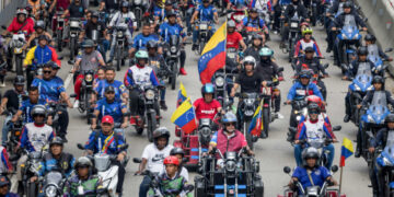 El chavismo tomó las calles ante la amenaza de EEUU: “El pueblo está dispuesto a dejar su pellejo”
