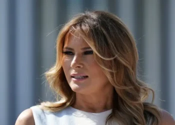Madres venezolanas piden audiencia con Melania Trump por el regreso de 66 niños desde EE.UU.