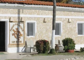 Vive la mejores vacaciones en Posada Galápagos en el archipélago de Los Roques