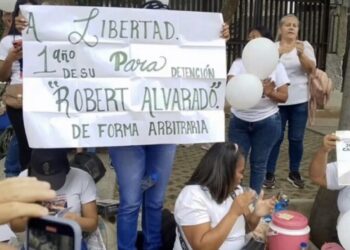 Familiares de detenidos tras elecciones protestan ante el TSJ para exigir sus liberaciones