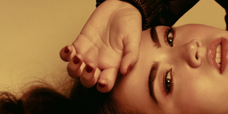 Paola sigue conquistando espacios en la industria