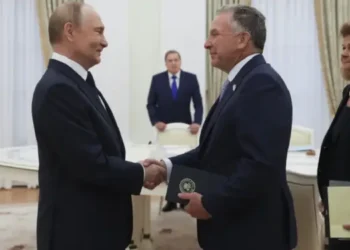 Enviado de Trump se reúne con Putin antes del plazo para la paz entre Rusia y Ucrania