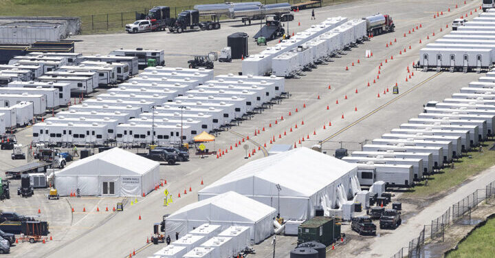 Florida creará un centro de detención migratoria adicional a ‘Alligator Alcatraz’