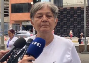 Madres de presos políticos denunciaron que organismos se negaron a recibir denuncia por agresiones de colectivos