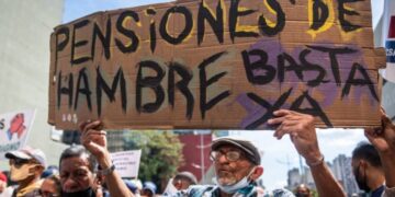 Primero Justicia denuncia que en Venezuela el pago a los pensionados equivale a un dólar mensual