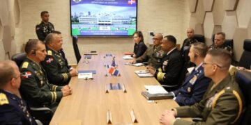 Jefe del Comando Sur de EEUU visita República Dominicana para reforzar cooperación en inteligencia y seguridad