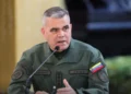 Padrino López rechaza  aumento de recompensa por captura de Maduro: “no aceptamos chantajes de potencias extranjeras”
