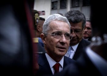 Procuraduría pide revocar condena de Álvaro Uribe