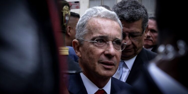 Procuraduría pide revocar condena de Álvaro Uribe