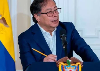 Petro respaldó coordinación militar con Venezuela para combatir el narcotráfico