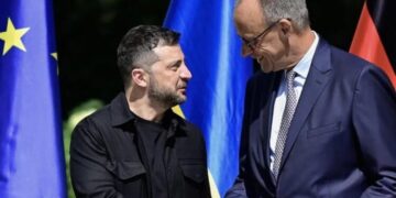 Zelenski afirma que espera un alto al fuego de la reunión Trump-Putin del viernes en Alaska
