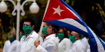 EEUU restringe visas a funcionarios de Cuba, Granada y países de África responsables del trabajo forzado de médicos cubanos
