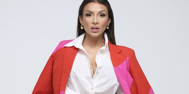 Naimi Núñez anuncia segunda edición de “SolterAventuras- El Stand Up” en Caracas