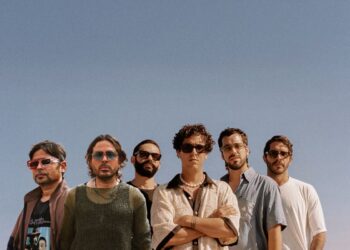 Servando y Florentino te llevan a vivir un “Amor de Motel” con su video Junto a Rawayana