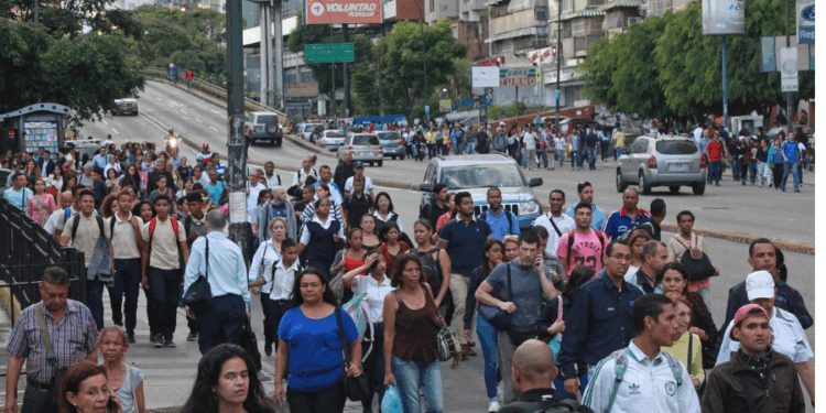 83% de los venezolanos rechaza idea de que la caída del Gobierno de Maduro está cerca, según estudio de Hinterlaces