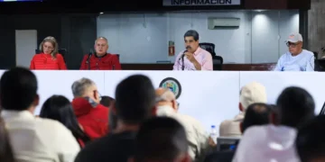 Maduro asegura que Bolivia recobrará su camino «más temprano que tarde» tras derrota del MAS
