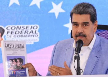 Maduro afirma que «hay gente conspirando para echar a perder la paz de Venezuela»