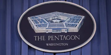 EE.UU. denuncia que dos aviones militares venezolanos volaron «cerca» de uno de sus buques