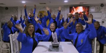 Los Mismos 15 encienden esta Navidad con su nuevo tema «Hoy te prometo»