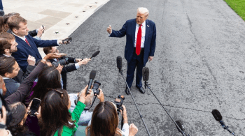 Trump dice que EEUU monitoreará «muy seriamente» a carteles de Venezuela en tierra