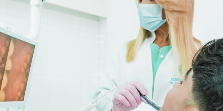 El vínculo invisible: Microbiota bucal e intestinal y su nexo en pacientes con ortodoncia