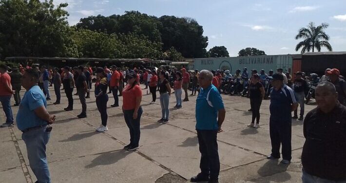 Inició entrenamiento de la Milicia Bolivariana en más de 300 cuarteles de todo el territorio nacional