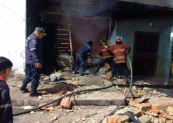 Mujer sufrió quemaduras por explosión de cilindro de gas en el centro de Caracas