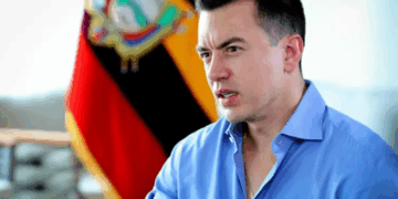 El presidente Noboa denuncia el Estatuto Migratorio entre Ecuador y Venezuela