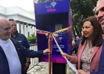 Instalan Wi-Fi gratuito en plaza Bolívar de Caracas