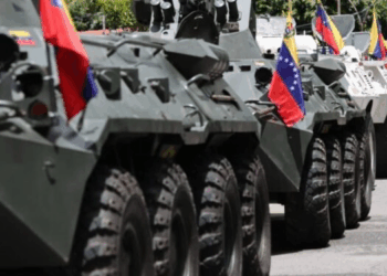 Fuerza Armada Nacional realizó caravana por Caracas para adiestramiento en comunidades