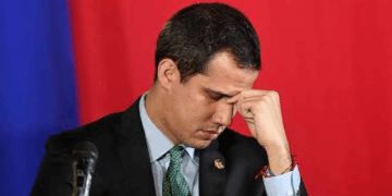 Incidente en el Westend Shopping Center: Venezolano exige rendición de cuentas a Juan Guaidó