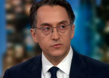 Exasesor del Pentágono afirma que los ataques de Trump en el Caribe “carecen de fundamento legal”